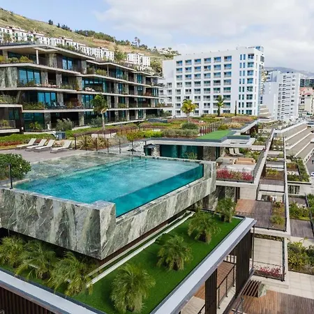 Savoy Monumentalis Golden View * Funchal (Madeira)