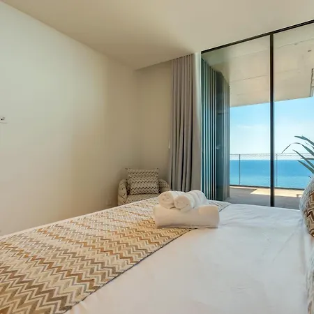 Savoy Monumentalis Golden View * Funchal (Madeira)